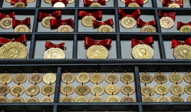 Trump'ın verdiği süre doluyor! Altın hafif yükselişte |Canlı altın fiyatları