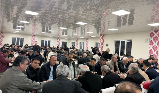 CHP, Hüyüklü Mahallesi’nde İftar Programı Düzenledi