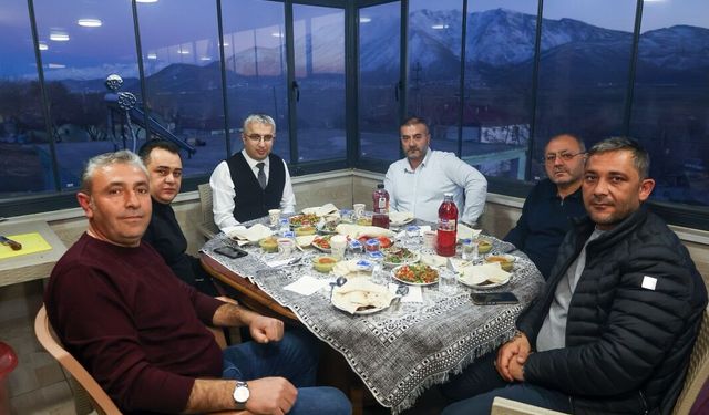 Elbistan’da Yapraklı Mahallesi’nde İftar Programı Coşkuyla Gerçekleşti