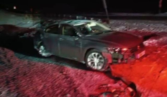 Otomobil Şarampole Yuvarlandı: 3 Kişi Yaralandı