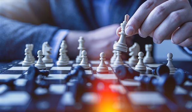 Afşin’de Ödüllü Satranç Turnuvası Düzenleniyor