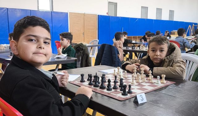 Afşin’de 18 Mart Çanakkale Zaferi ve Şehitlerini Anma Satranç Turnuvası Sona Erdi