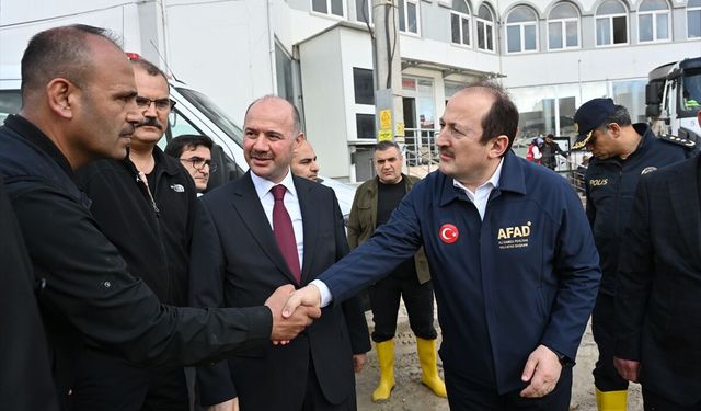 AFAD Başkanı Pehlivan, Osmaniye'de selden etkilenen alanlarda incelemelerde bulundu