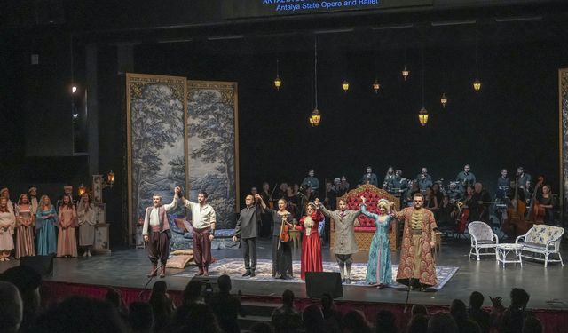 Antalya Devlet Opera ve Balesi 'Saraydan Kız Kaçırma' operasını yeniden sahneledi