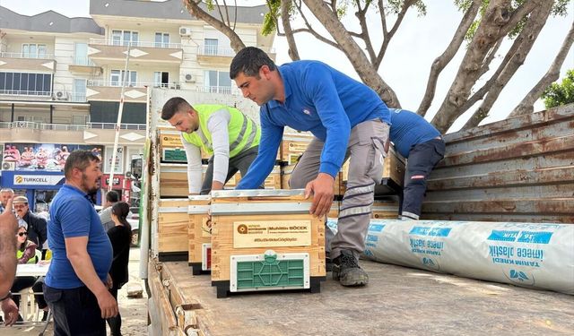 Antalya'da Büyükşehir Belediyesi çiftçilere destek sağlıyor