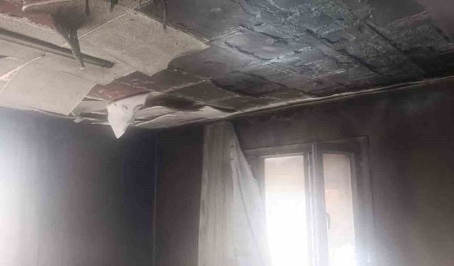 Kumlu'da ev yangını