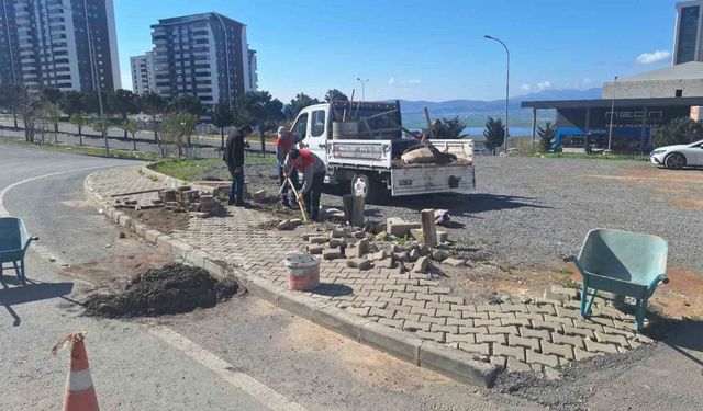 Onikişubat Belediyesi'nden 9 farklı mahallede eş zamanlı kaldırım ve yol çalışması