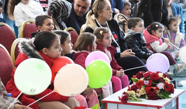 Osmaniye kitap fuarı ilk 3 günde 30 bin ziyaretçiyi ağırladı