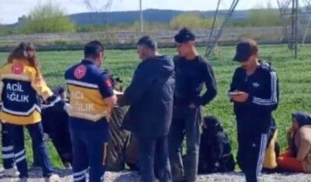 Osmaniye'de işçi servisi ile minibüs çarpıştı: 3 yaralı