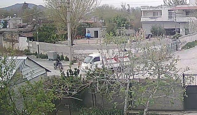 Osmaniye'de kamyonetle çarpışan motosikletli hayatını kaybetti