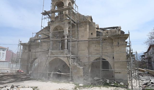 Tarihi Aya Yorgi Kilisesi kütüphane ve endemik bitkiler araştırma merkezine dönüşüyor