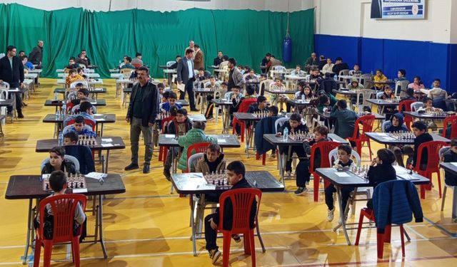 Çanakkale Zaferi Anısına Afşin’de Satranç Turnuvası Düzenlendi