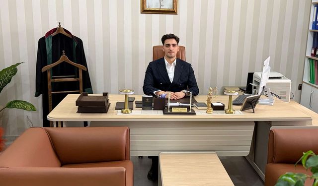 Avukat Mehmet Kalender Afşin’de Bürosunu Açtı