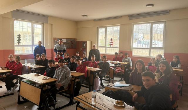 Eğitim-Bir-Sen Afşin’den Şampiyon Halk Oyunları Ekibine Anlamlı Ziyaret