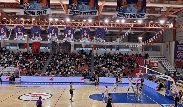 İstiklalspor Son Saniyede Kaybetti