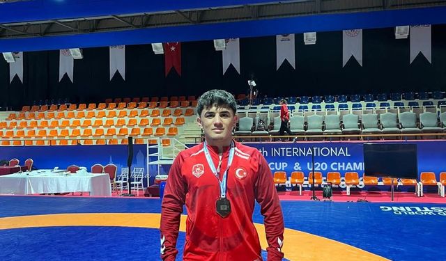 Kahramanmaraşlı Güreşçiden Uluslararası Turnuvada Bronz Madalya