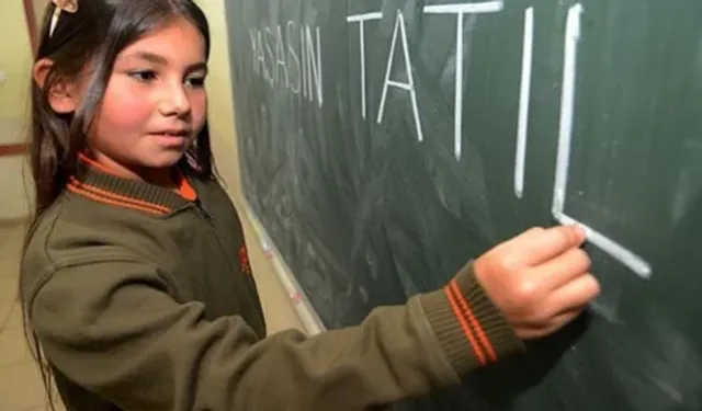 Okullar Ne Zaman Kapanıyor? 2026 Yaz Tatili Tarihleri Belli Oldu mu?