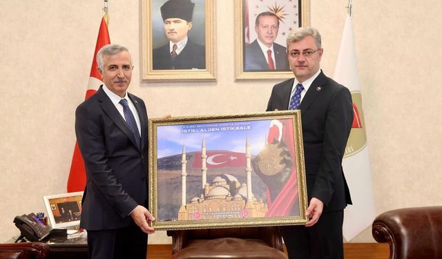 Vali Ünlüer, MHP İl Yönetimini Makamında Ağırladı