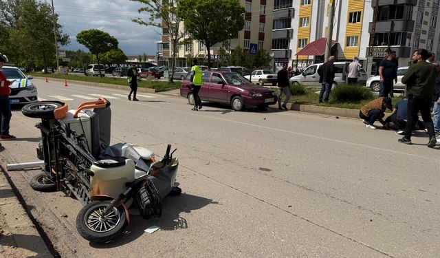 Afşinbey Caddesi’nde Trafik Kazası: 1 Yaralı