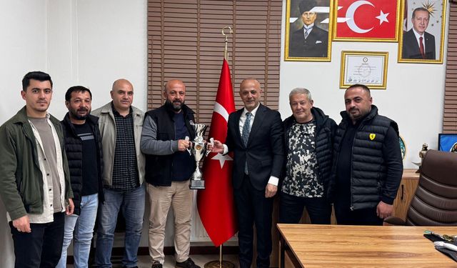 Afşinspor Yönetimi ve Teknik Ekibinden Başkan Kıraç’a Ziyaret