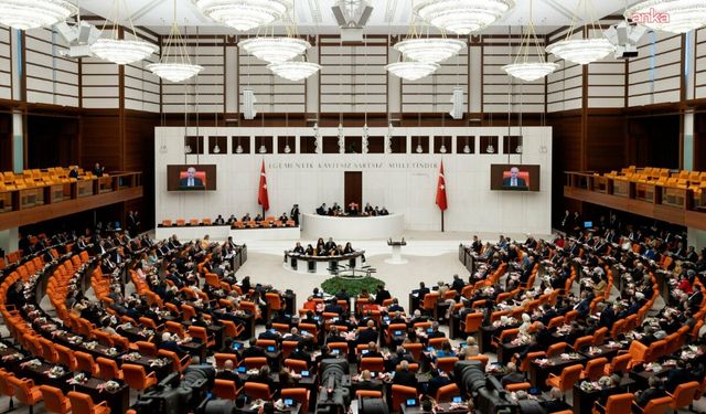 AK Parti’den Bayram Sonrası Meclis’e Yoğun Yasa Trafiği