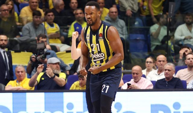 Galatasaray’dan Transfer Hamlesi! Dyshawn Pierre Resmen İmzayı Attı