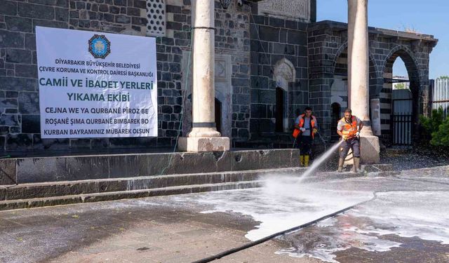 İbadethanelerde bayram temizliği