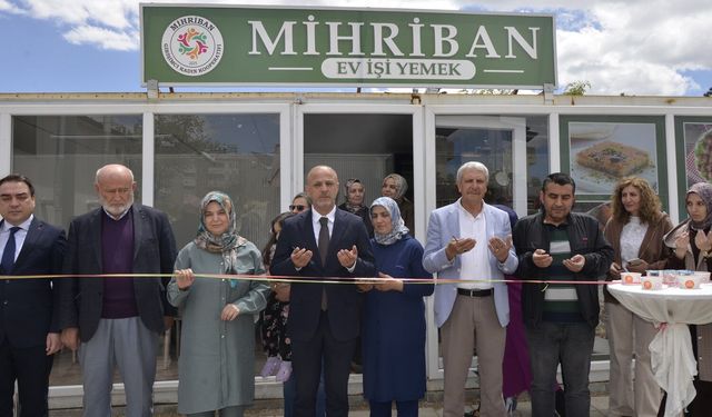 Mihriban Kadın Kooperatifi ve Ev İşi Yemek Dükkânı Açıldı
