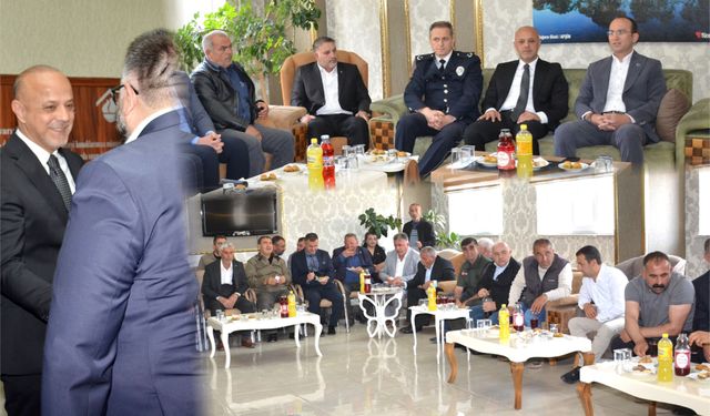Afşin’de Bayramlaşma Programı Yoğun Katılımla Gerçekleştirildi