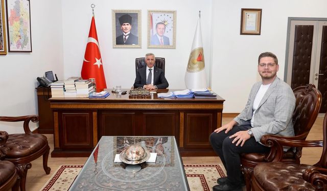 AK Parti Gençlik Kolları Başkanı Ünaldı’dan Vali Ünlüer’e Ziyaret