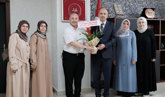 Hafızlık Kız Kur’an Kursu Yönetiminden İl Müftüsü Dr. Güller’e Ziyaret