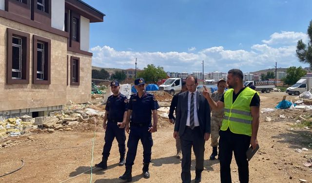 Kaymakam Sarıdoğan’dan İlçe Jandarma Komutanlığına İnşaatına Ziyaret