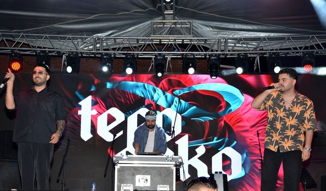 Tefo ve Seko Afşin Gençlik Festivali’nde Sahne Aldı: Rabia Parkı Coşkuya Boğuldu