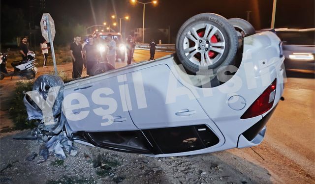 İki Otomobil Takla Attı: 3 Kişi Yaralandı