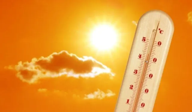 Çöl Sıcakları Türkiye'yi Etkisi Altına Aldı: Hissedilen Sıcaklık 50 Dereceye Yaklaşabilir