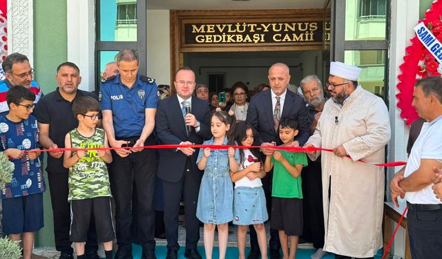 Afşin’de Mevlüt Yunus Gedikbaşı Camii Dualarla Yeniden İbadete Açıldı