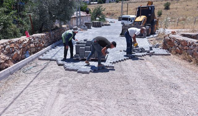 Büyükşehir, Afşin Emirli’nin Ulaşım Standardını İyileştiriyor