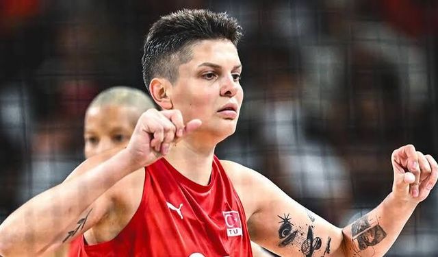 Ebrar Karakurt ve Eda Erdem neden milli takımda yok? Filenin Sultanları VNL kadrosunda yer almamalarının nedeni