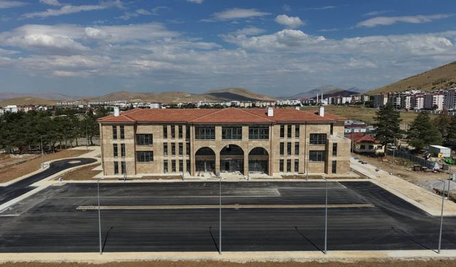 Afşin Belediyesi’nin Yeni Hizmet Binası Tamamlandı