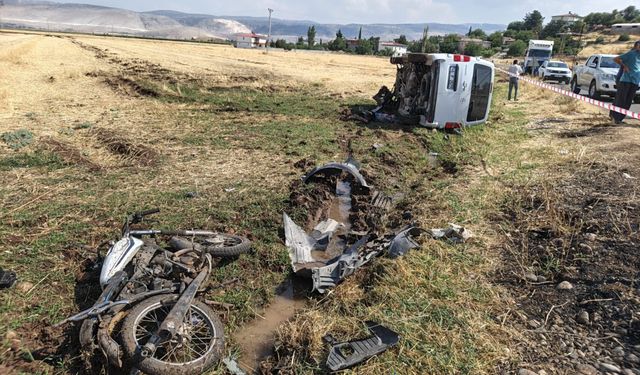 Feci Kaza: 1 Ölü, 1 Ağır Yaralı