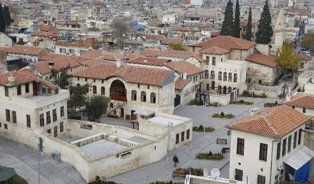 Ayşe Ünlüce CHP'den istifa etti! Yeni Parti'ye katıldı