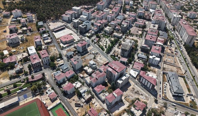 Büyükşehir’den Pazarcık’a 150 Milyon TL’lik Asfalt Yatırımı