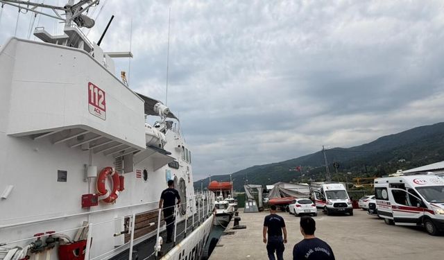 Su Alan Ticari Gemideki 13 Kişi Tahliye Edildi