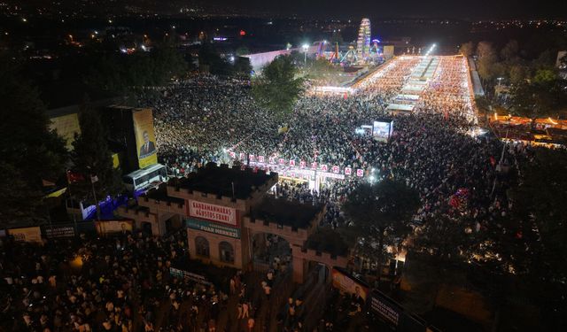 Ağustos Fuarı'nı 2,7 Milyon Kişi Ziyaret Etti