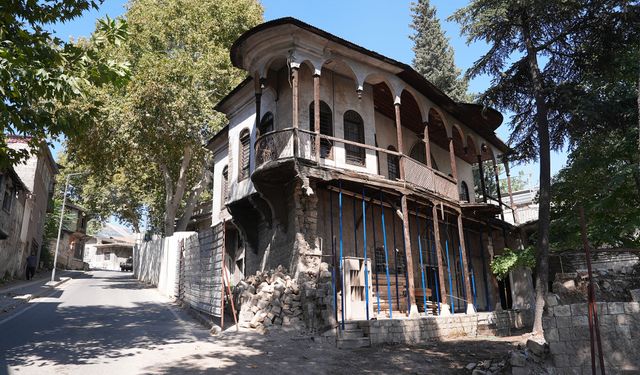 Büyükşehir, Tarihi Çiftaslan Konağı’nın Restorasyonuna Başladı
