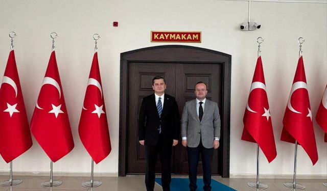 Ekinözü Kaymakamı Atar’dan, Kaymakam Arslantürk’e Ziyaret
