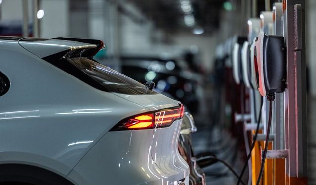 Elektrikli Araç Sahiplerine Müjde! Şarj İstasyonlarının Kurulacağı Alanlar Genişliyor
