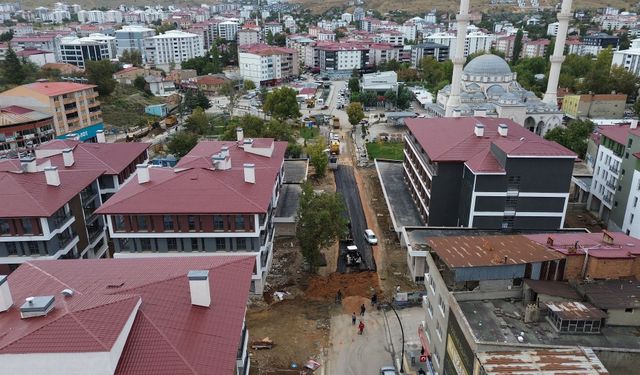 Afşin Atatürk Caddesi Yeniden Trafiğe Açıldı
