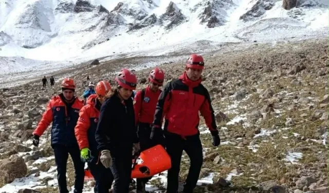 Erciyes Dağı’nda Feci Kaza: Rehber Dağcı Hayatını Kaybetti, Hollandalı Dağcı Kurtarıldı