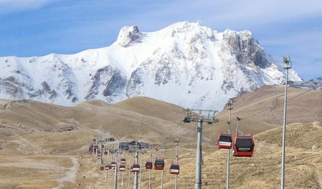 Erciyes Dağı’nda 2 Dağcı İçin Arama Kurtarma Çalışması Başlatıldı